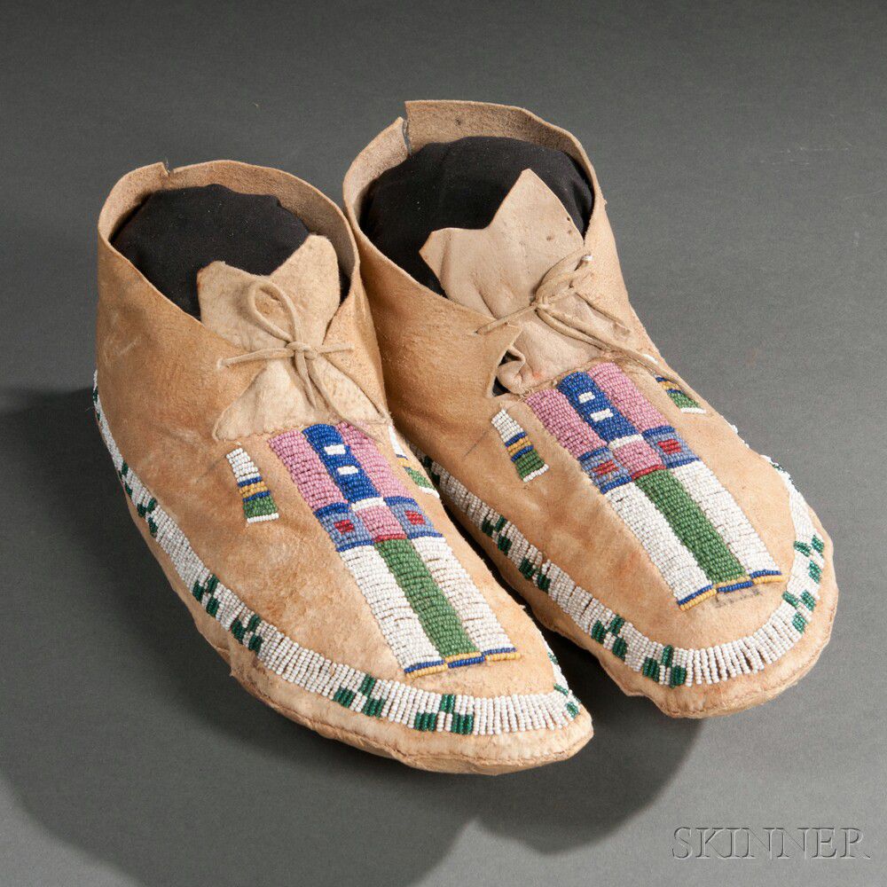 Crow moccasins on sale