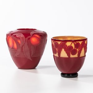 Two Valerie Surjan (b. 1946) for Michael Nourot Cameo Glass Vases
