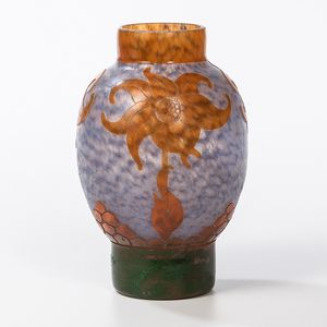 Le Verre Francais-style Cameo Glass Vase
