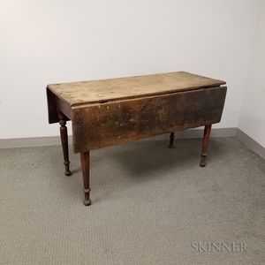 Federal Red-stained Maple and Pine Drop-leaf Table