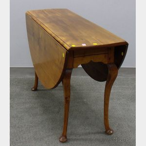 Queen Anne Maple Drop-leaf Table.