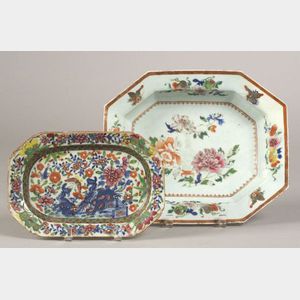 Chinese Export Polychrome Porcelain Octagonal Deep Dish and Small Platter