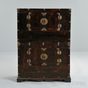Two-unit Stacked Chest, Icheung-jang
