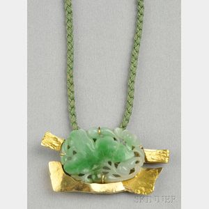 24kt and 18kt Gold and Jade Pendant/Brooch, Janiye