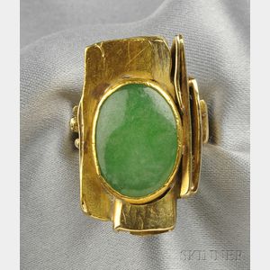 24kt and 18kt Gold and Jade Ring, Janiye