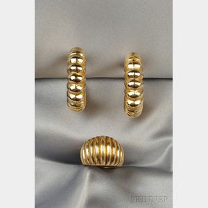 14kt Gold Earpendants and Ring