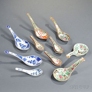 Eighteen Chinese Export Porcelain Spoons and a Canton Porcelain Bowl