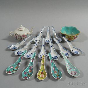 Seventeen Pieces of Chinese Porcelain