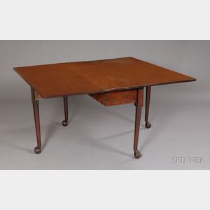 Chippendale Carved Mahogany Drop-leaf Table