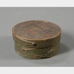 Small Round Green-painted Lapped-seam Covered Box