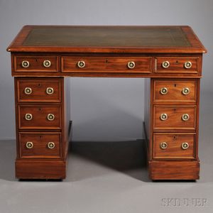 Georgian-style Mahogany Pedestal Desk
