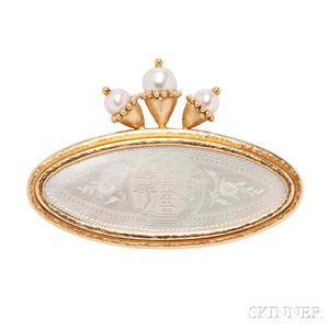 18kt Gold and Mother-of-pearl Chinese Gambling Counter Brooch, Elizabeth Locke