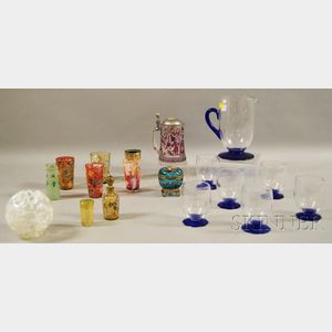 Eighteen Decorative Glass Items