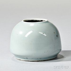 Light Blue-glazed Water Coupe