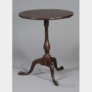 Chippendale Mahogany Tilt-top Table