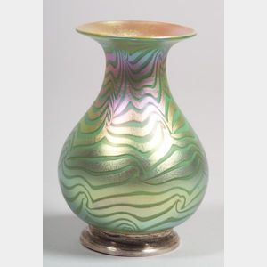 Durand Iridescent Art Glass