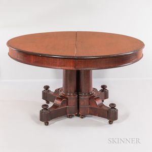 Victorian Walnut Dining Table with Six Leaves