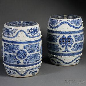 Near Pair of Chinese Export Porcelain Blue and White Fitzhugh Pattern Garden Seats