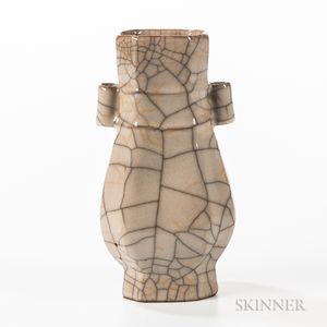 Geyao Archaistic Hu -form Vase