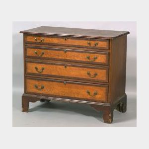 Federal Mahogany and Bird&#39;s-Eye Maple Veneer Inlaid Chest of Drawers