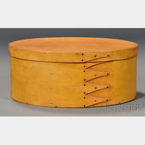 Shaker Yellow-painted Oval Covered Box