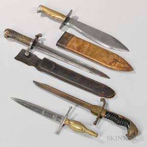 Four World War I-era Fighting Knives