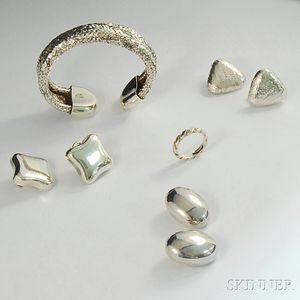 Small Group of Tiffany & Co. and Angela Cummings Sterling Silver Jewelry