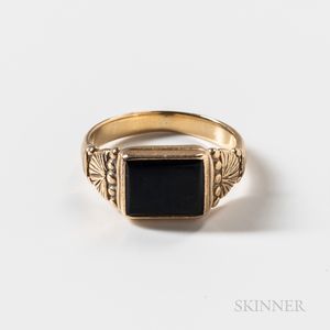 14kt Gold and Onyx Mourning Ring
