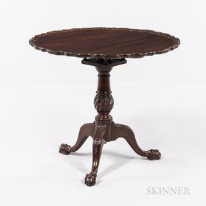 Chippendale-style Carved Mahogany Tilt-top Tea Table