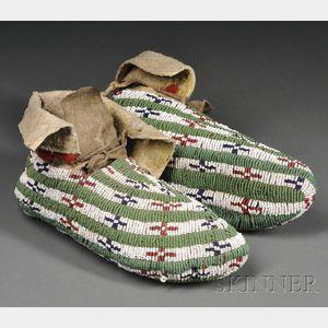 Central Plains Fully Beaded Youth's Hide Moccasins