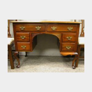 Hayward Furniture Queen Anne Style Carved Mahogany Kneehole Desk.