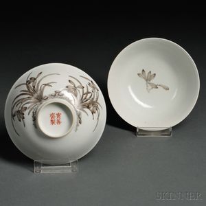 Pair of Grisaille-decorated Porcelain Bowls