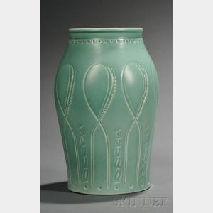 Susie Cooper Matte Green Glazed Art Pottery Vase