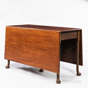 Queen Anne Mahogany Drop-leaf Table