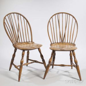 Pair of Mustard-painted Braced Bow-back Windsor Side Chairs
