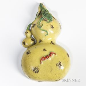 Famille Jaune Double-gourd Wall Pocket