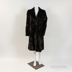 Roberts/Neustadter Mink Mid-length Coat, Scarf, and Hat