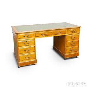 Georgian-style Mahogany and Tooled Leather Double-pedestal Desk