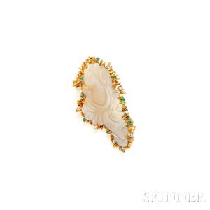 18kt Gold and Carved Opal Pendant/Brooch