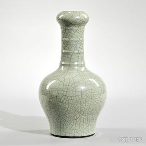 Ge-ware Vase
