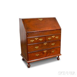 Queen Anne-style Mahogany Slant-lid Desk