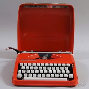 Russian "Hermes Rocket" Cased Typewriter