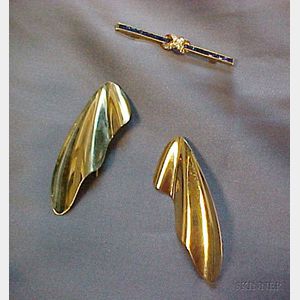 Two 18kt Gold Jewelry Items, Tiffany & Co.
