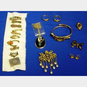 Eighteen Victorian Jewelry Items