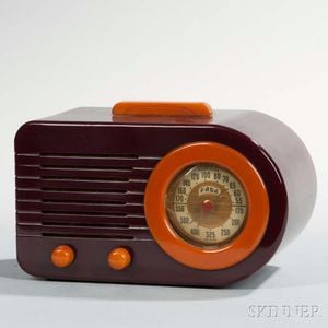 Fada Model 1000 "Bullet" Radio
