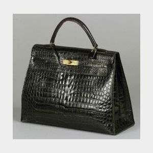 Lady&#39;s Black Crocodile Leather Handbag