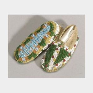 Central Plains Fully Beaded Miniature Moccasins