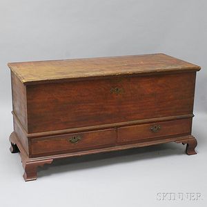 Chippendale Grain-painted Dower Chest