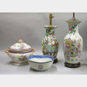 Four Pieces of Chinese Export and Chinese Export Style Porcelain