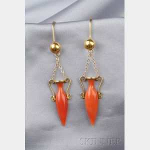 18kt Gold and Coral Earpendants